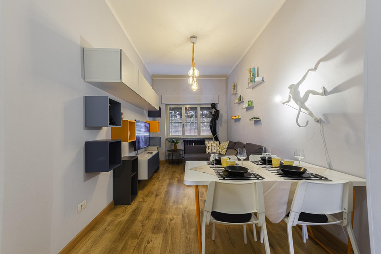 Others 4, OTR apartment, Alba, Cuneo