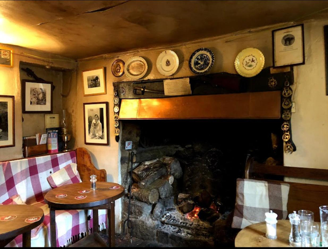 Others 2, The Northmore Arms, Devon
