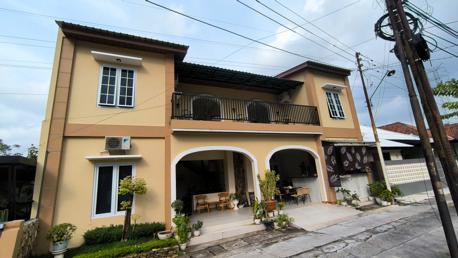 Pomah Guesthouse, Semarang