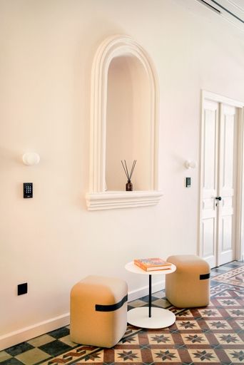 Public Area 3, Heart Hotel