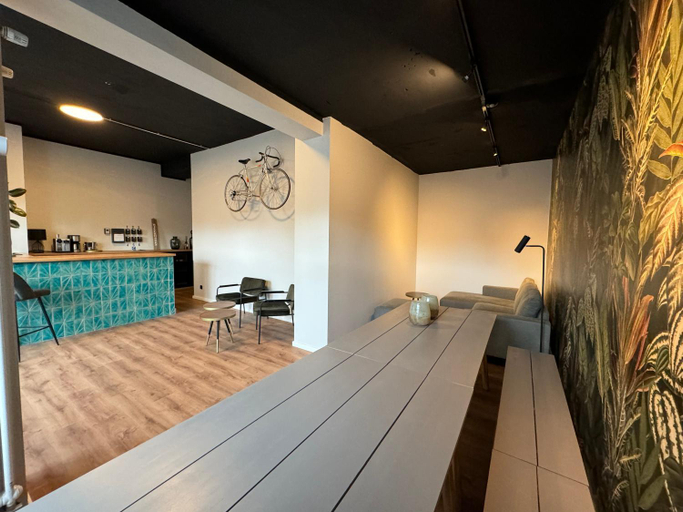 Others 2, City-Studio im Innenhof mit Boxspring-Bett und Community-Raum, Münster