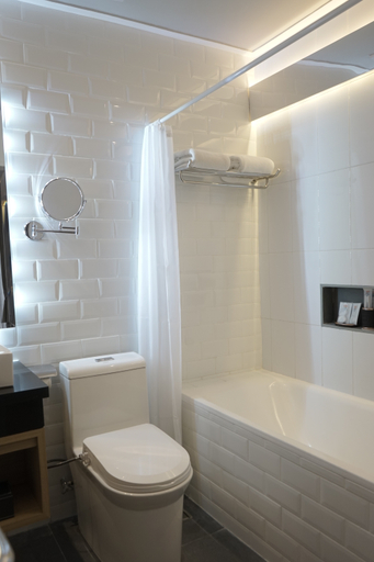 Bathroom 6
