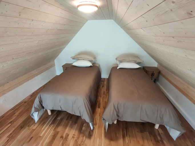 Bedroom 2, Domaine de Kervennec, chambres d'hotes et gites, Finistère