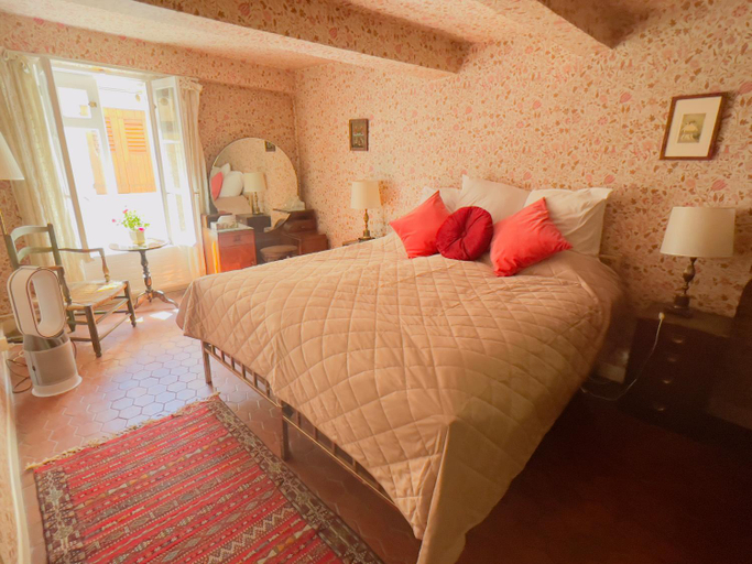 Bedroom 3, La Chambre Rose-Maison Searle a Tourtour, Var