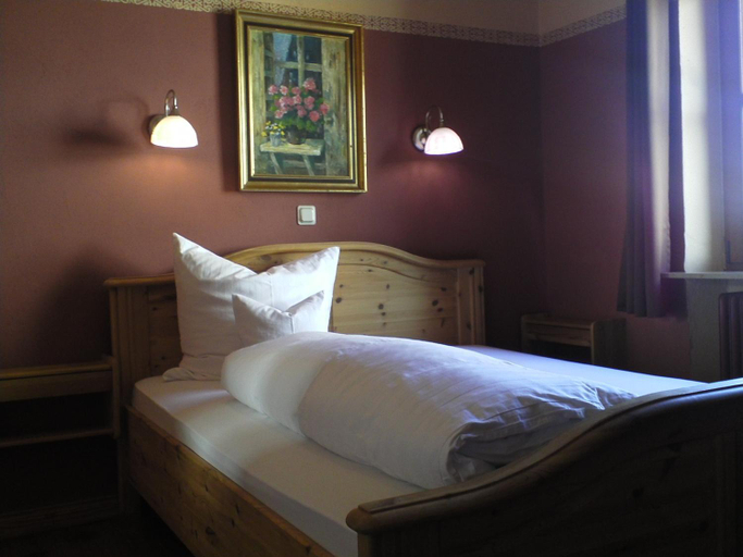 Bedroom 12