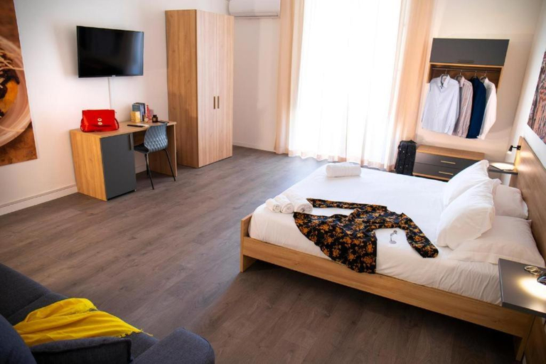 Bedroom 2, Ballaro' Hotel - Budget Room, Palermo