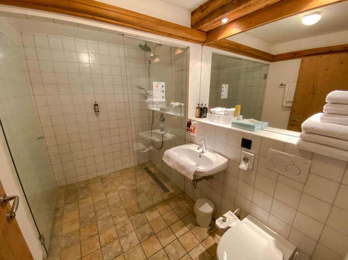 Bathroom 2, Suiten Am Schloss, Kitzbühel