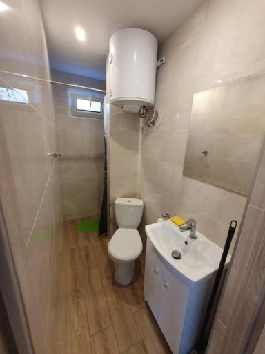 Bathroom 3, Zakatek w Jaroslawcu, Sławno