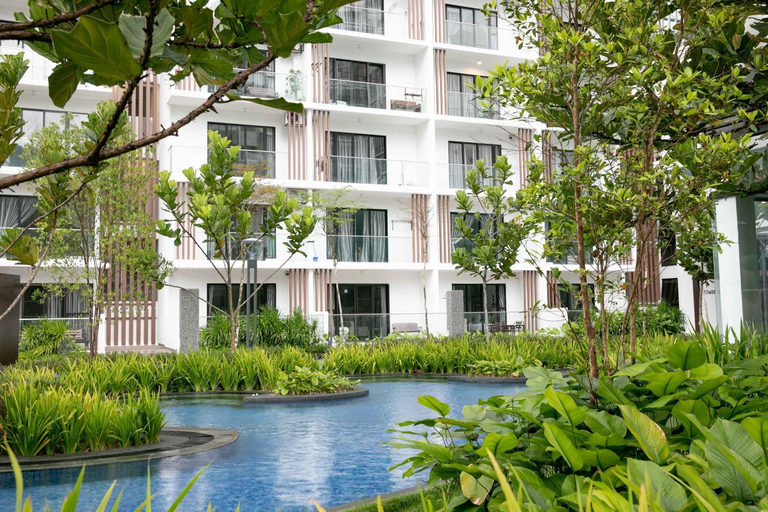 Exterior 7