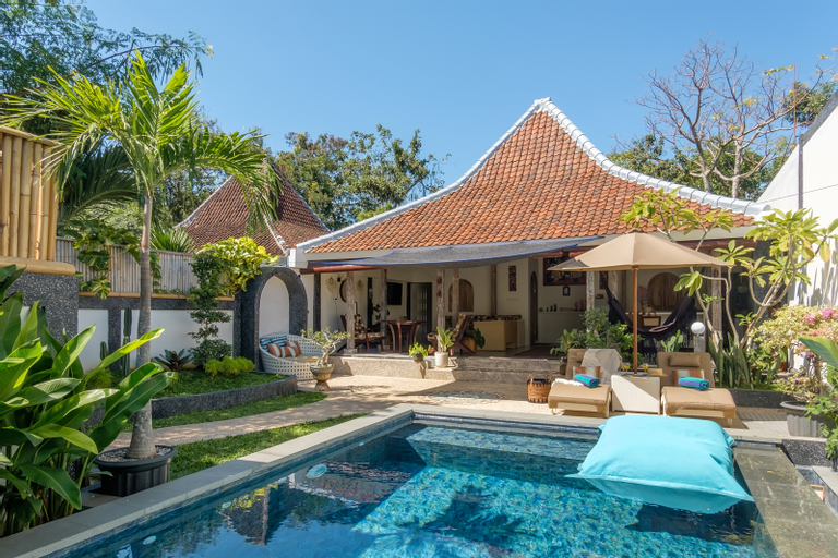 Swimming Pool 1