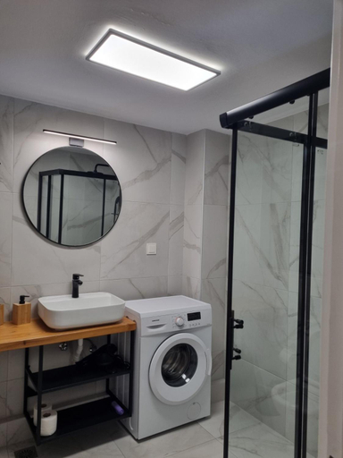 Others 2, Apartment 34, Peloponnese