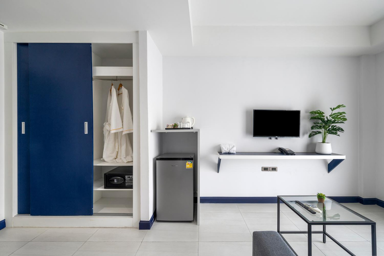 Bathroom 15