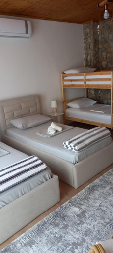 Others 3, ROLEO Guest House, Pogradecit