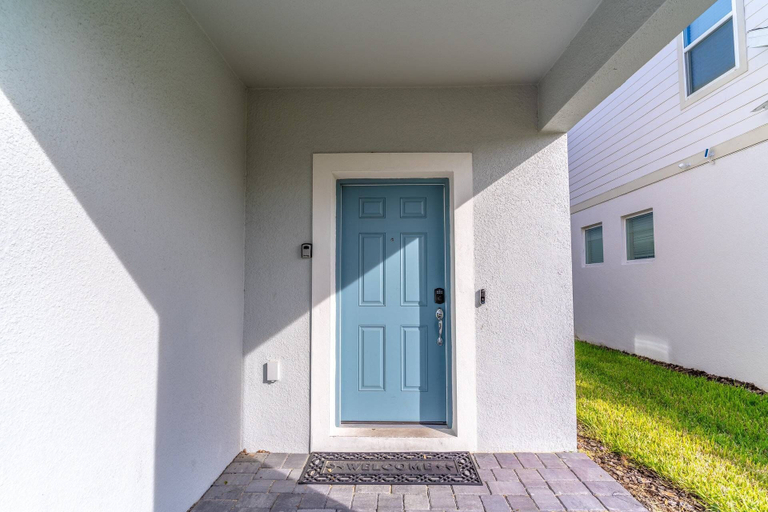 Exterior & Views 2, 3285 Windsor Island, Polk