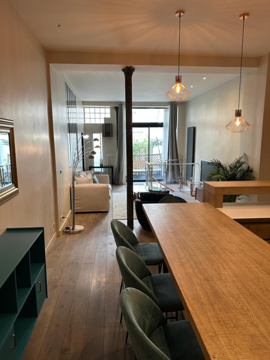 Facilities 5, Canal Saint Martin apartments, Paris