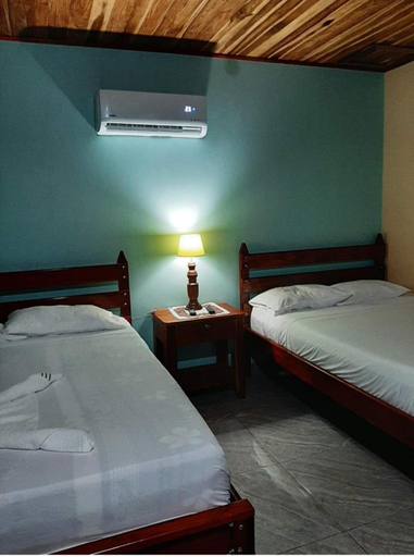Bedroom 2, Cabinas El Pilon Rio Celeste, Guatuso