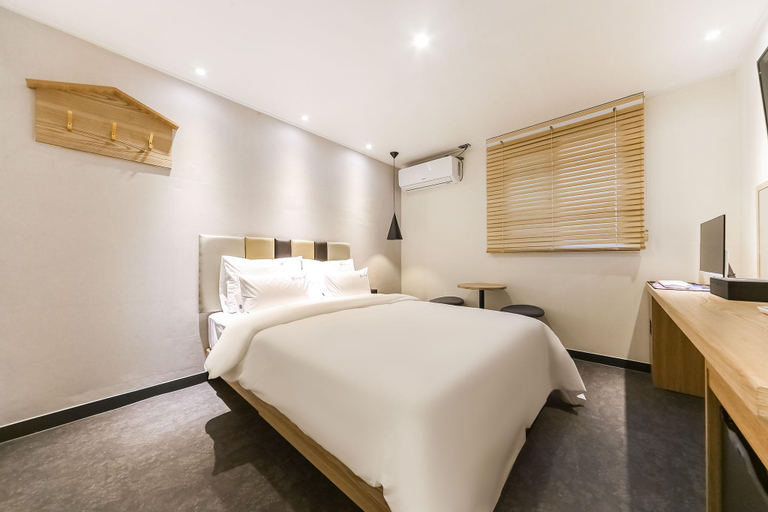 Bedroom 3, Pohang Daejamdong Togenheart Hotel, Pohang