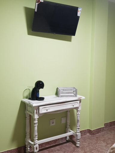 Others 5, Hostal Pabellon, Pontevedra
