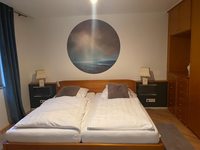 Bedroom 2, Ruhige Ferienwohnung , ideal fur Berufspendler, Limburg-Weilburg
