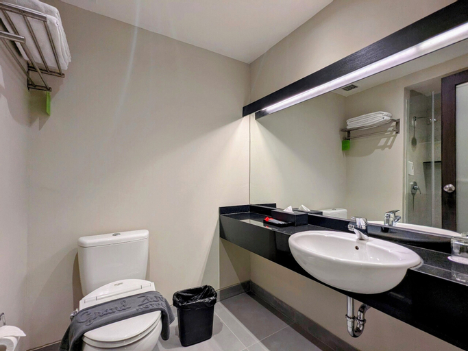 Bathroom 5