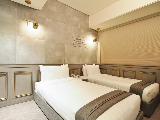 Bedroom 3, Kings Hotel, Kowloon