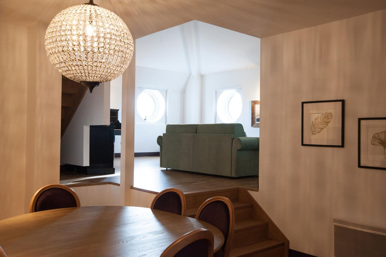 Dining Room 6