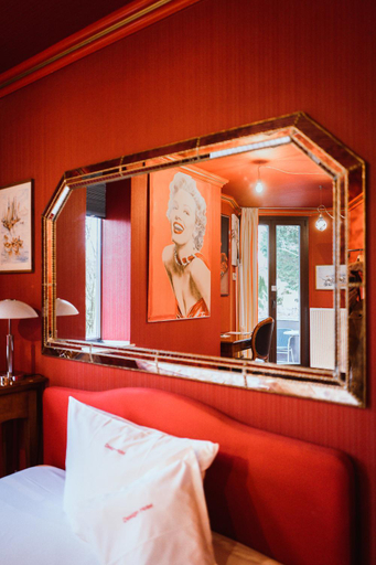 Bedroom 8