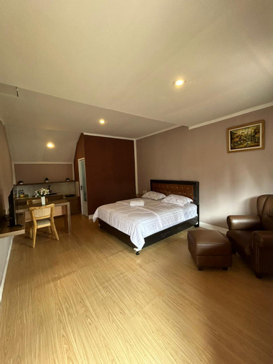 Bedroom 18