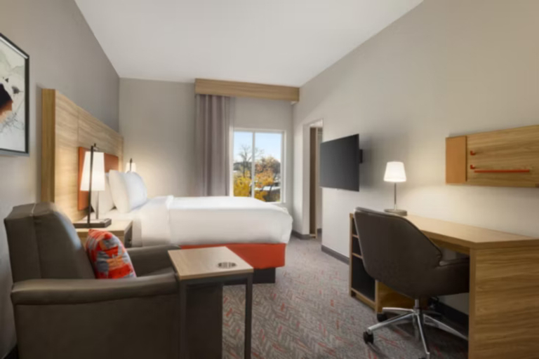 Bedroom 2, BWI SUITES by IHG, Anne Arundel