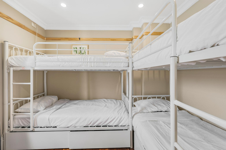 Bedroom 29
