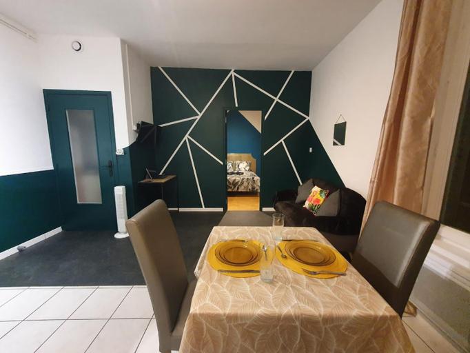 Dining Room 25