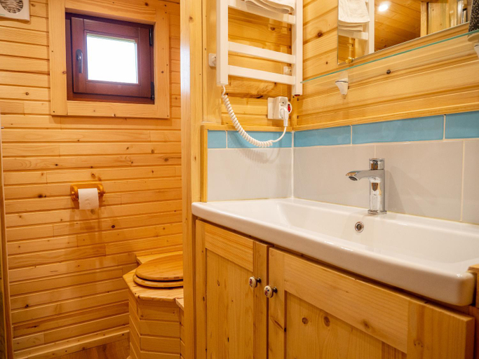 Bathroom 2, Domaine de la Trille, Ariège