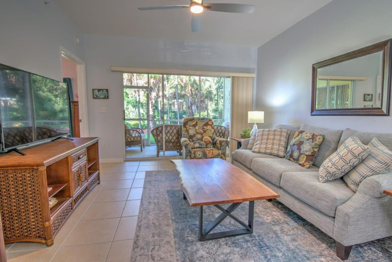 Others 5, Coral Falls of Lely w Tiki Huts & Heated Pool, Collier