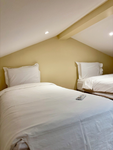 Bedroom 3, The Palm Trees Restaurant and Rooms, Sainte-Rose