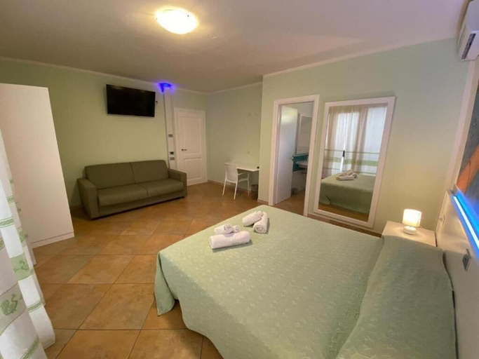 Bedroom 3, Hotel on the promenade of Stintino, Sassari
