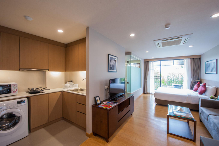 Others 4, Burgundy Residence, Sri Mahar Pho