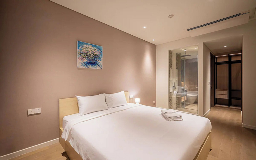 Bedroom 2, The Vertex Residences Luxury Vacation, District 1