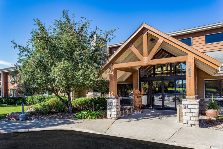 Exterior & Views 2, AmericInn by Wyndham Hampton, Franklin