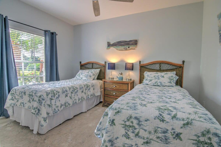 Others 4, Coral Falls of Lely w Tiki Huts & Heated Pool, Collier