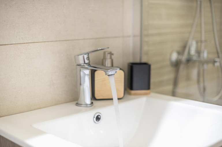 Bathroom 2, City Suite by Cloudkeys, Attica