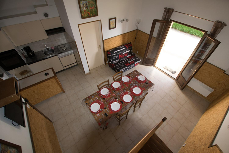 Facilities 5, Sarl Aurore-Vacances, Corse-du-Sud