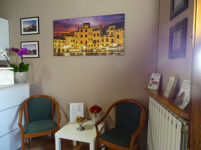 affittacamere arancio, Lucca
