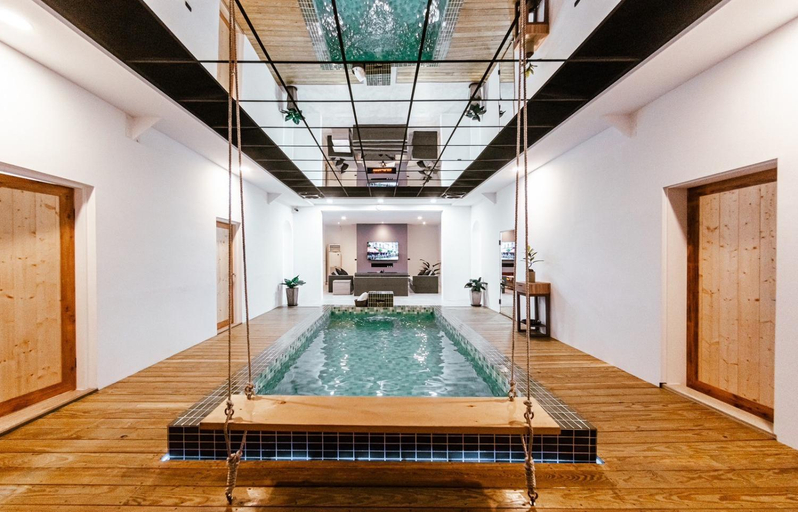 Others 3, Chill House, Pingtung