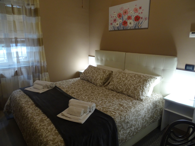 Bedroom 3, affittacamere arancio, Lucca