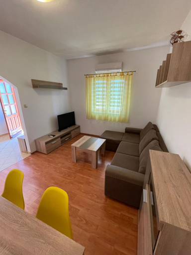 Others 4, Apartments Belic with pool, Jelsa