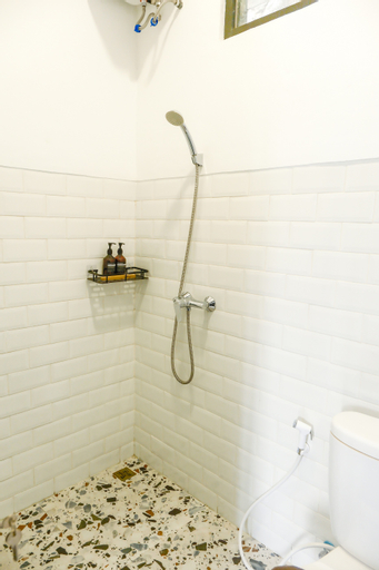 Bathroom 11