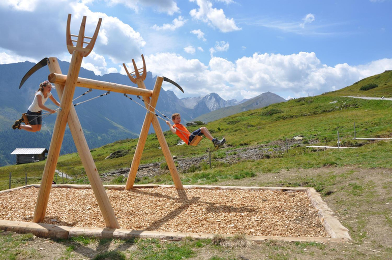 Others 3, Tgamon Somtgant mit Glasdach, Albula