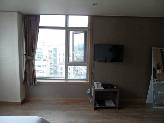 Others 5, YD Residence, Mapo