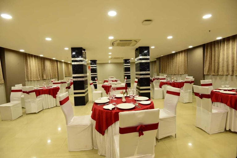 Food & Drinks 4, Click Hotel Guwahati, Kamrup Metropolitan
