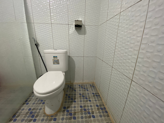 Bathroom 7